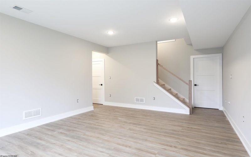 1641 Van Voorhis Road, Morgantown, West Virginia 26508, 4 Bedrooms Bedrooms, 8 Rooms Rooms,2 BathroomsBathrooms,Single Family Attached,For Sale,Van Voorhis,10161925