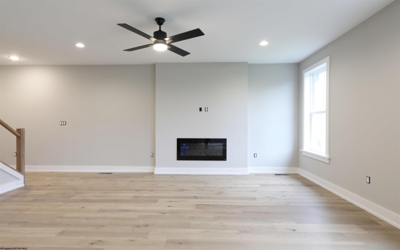 1641 Van Voorhis Road, Morgantown, West Virginia 26508, 4 Bedrooms Bedrooms, 8 Rooms Rooms,2 BathroomsBathrooms,Single Family Attached,For Sale,Van Voorhis,10161925