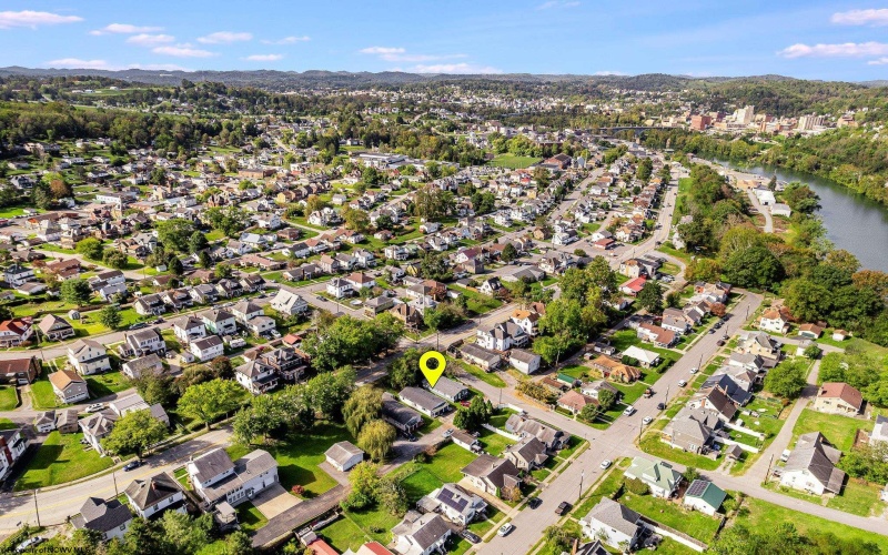 702 Park Avenue, Fairmont, West Virginia 26554, 3 Bedrooms Bedrooms, 6 Rooms Rooms,1 BathroomBathrooms,Single Family Detached,For Sale,Park,10161932