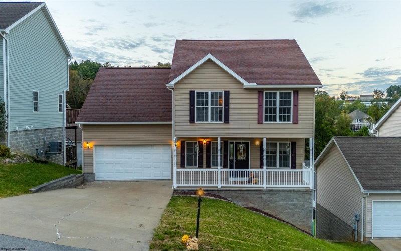 305 Anini Drive, Morgantown, West Virginia 26508, 4 Bedrooms Bedrooms, 7 Rooms Rooms,2 BathroomsBathrooms,Single Family Detached,For Sale,Anini,10161931 305 Anini Drive, Morgantown, West Virginia 26508, 4 Bedrooms Bedrooms, 7 Rooms Rooms,2 BathroomsBathrooms,Single Family Detached,For Sale,Anini,10161931
