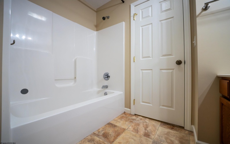 305 Anini Drive, Morgantown, West Virginia 26508, 4 Bedrooms Bedrooms, 7 Rooms Rooms,2 BathroomsBathrooms,Single Family Detached,For Sale,Anini,10161931 305 Anini Drive, Morgantown, West Virginia 26508, 4 Bedrooms Bedrooms, 7 Rooms Rooms,2 BathroomsBathrooms,Single Family Detached,For Sale,Anini,10161931