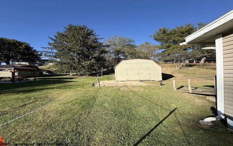 3093 River Road, Clarksburg, West Virginia 26301, 2 Bedrooms Bedrooms, 5 Rooms Rooms,1 BathroomBathrooms,Single Family Detached,For Sale,River,10161930