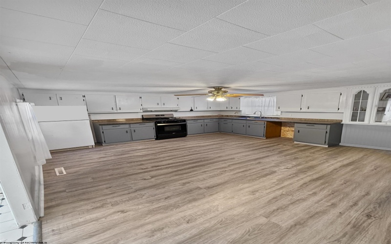 3093 River Road, Clarksburg, West Virginia 26301, 2 Bedrooms Bedrooms, 5 Rooms Rooms,1 BathroomBathrooms,Single Family Detached,For Sale,River,10161930