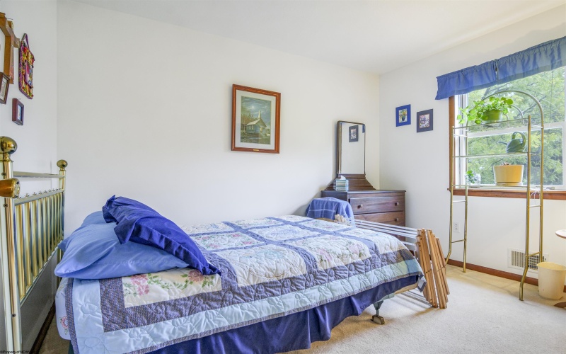 1485 Center Hill Road, Star City, West Virginia 26505, 2 Bedrooms Bedrooms, 5 Rooms Rooms,2 BathroomsBathrooms,Single Family Detached,For Sale,Center Hill,10161928