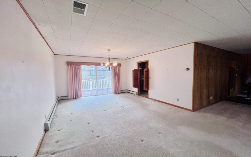 110 Southview Drive, Elkins, West Virginia 26241-001, 3 Bedrooms Bedrooms, 10 Rooms Rooms,3 BathroomsBathrooms,Single Family Detached,For Sale,Southview,10161922