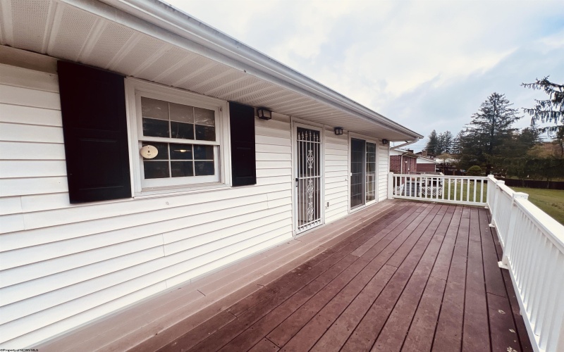 110 Southview Drive, Elkins, West Virginia 26241-001, 3 Bedrooms Bedrooms, 10 Rooms Rooms,3 BathroomsBathrooms,Single Family Detached,For Sale,Southview,10161922