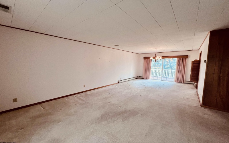 110 Southview Drive, Elkins, West Virginia 26241-001, 3 Bedrooms Bedrooms, 10 Rooms Rooms,3 BathroomsBathrooms,Single Family Detached,For Sale,Southview,10161922