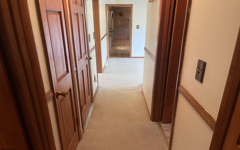 228 Right Freemans Creek Road, Weston, West Virginia 26452, 4 Bedrooms Bedrooms, 7 Rooms Rooms,2 BathroomsBathrooms,Single Family Detached,For Sale,Right Freemans Creek,10161927