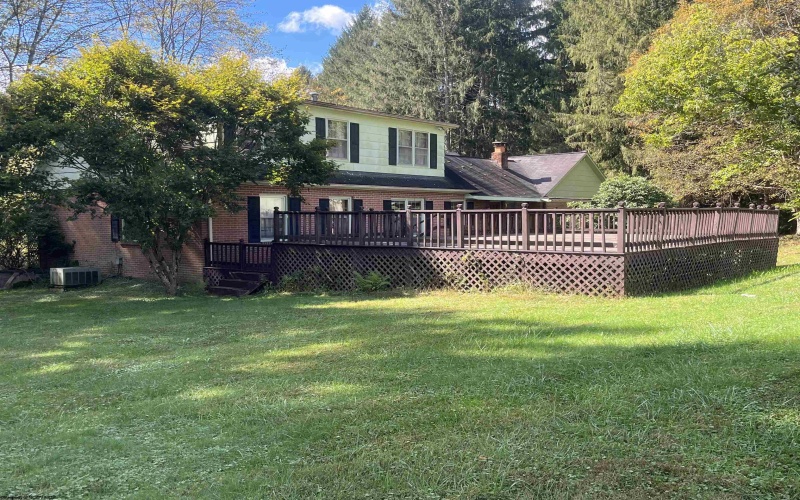 228 Right Freemans Creek Road, Weston, West Virginia 26452, 4 Bedrooms Bedrooms, 7 Rooms Rooms,2 BathroomsBathrooms,Single Family Detached,For Sale,Right Freemans Creek,10161927