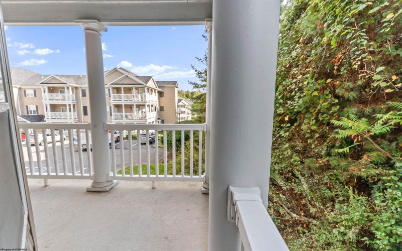 1612 Suncrest Village, Morgantown, West Virginia 26505, 2 Bedrooms Bedrooms, 4 Rooms Rooms,2 BathroomsBathrooms,Single Family Attached,For Sale,Suncrest,10161943 1612 Suncrest Village, Morgantown, West Virginia 26505, 2 Bedrooms Bedrooms, 4 Rooms Rooms,2 BathroomsBathrooms,Single Family Attached,For Sale,Suncrest,10161943