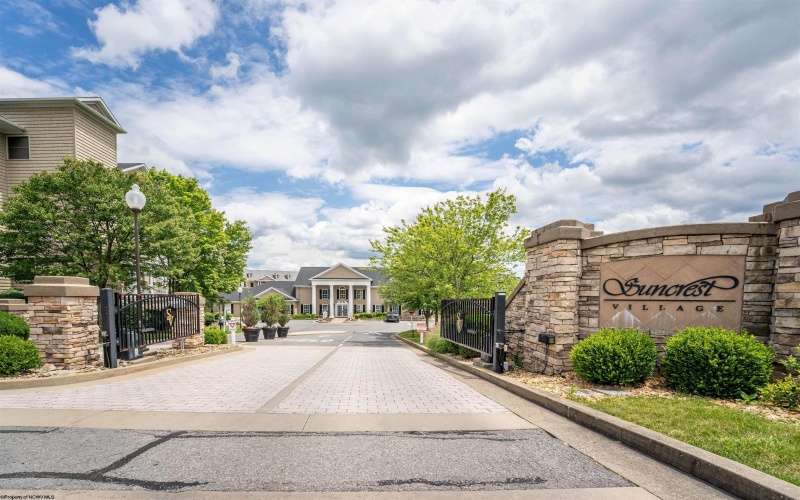 1612 Suncrest Village, Morgantown, West Virginia 26505, 2 Bedrooms Bedrooms, 4 Rooms Rooms,2 BathroomsBathrooms,Single Family Attached,For Sale,Suncrest,10161943 1612 Suncrest Village, Morgantown, West Virginia 26505, 2 Bedrooms Bedrooms, 4 Rooms Rooms,2 BathroomsBathrooms,Single Family Attached,For Sale,Suncrest,10161943