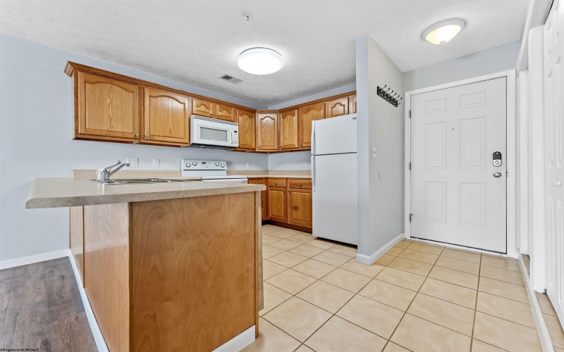 521 Leah Drive, Morgantown, West Virginia 26508, 2 Bedrooms Bedrooms, 4 Rooms Rooms,2 BathroomsBathrooms,Single Family Attached,For Sale,Leah,10161944 521 Leah Drive, Morgantown, West Virginia 26508, 2 Bedrooms Bedrooms, 4 Rooms Rooms,2 BathroomsBathrooms,Single Family Attached,For Sale,Leah,10161944