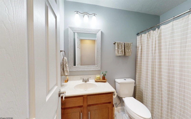 127 Landing Drive, Morgantown, West Virginia 26508, 4 Bedrooms Bedrooms, 8 Rooms Rooms,3 BathroomsBathrooms,Single Family Detached,For Sale,Landing,10161938 127 Landing Drive, Morgantown, West Virginia 26508, 4 Bedrooms Bedrooms, 8 Rooms Rooms,3 BathroomsBathrooms,Single Family Detached,For Sale,Landing,10161938