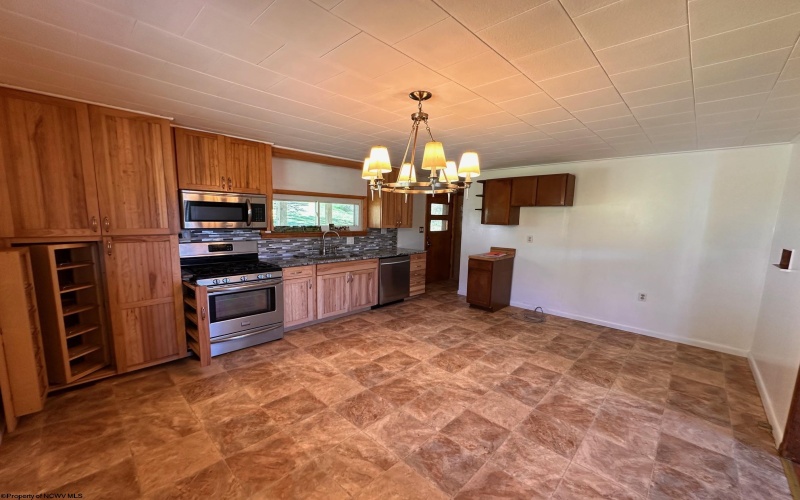 3785 Grafton Road, Morgantown, West Virginia 26508-359, 4 Bedrooms Bedrooms, 6 Rooms Rooms,2 BathroomsBathrooms,Single Family Detached,For Sale,Grafton,10161942 3785 Grafton Road, Morgantown, West Virginia 26508-359, 4 Bedrooms Bedrooms, 6 Rooms Rooms,2 BathroomsBathrooms,Single Family Detached,For Sale,Grafton,10161942