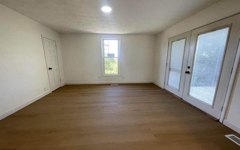 148 Jackson Avenue, Clarksburg, West Virginia 26301, 3 Bedrooms Bedrooms, 7 Rooms Rooms,1 BathroomBathrooms,Single Family Detached,For Sale,Jackson,10161946 148 Jackson Avenue, Clarksburg, West Virginia 26301, 3 Bedrooms Bedrooms, 7 Rooms Rooms,1 BathroomBathrooms,Single Family Detached,For Sale,Jackson,10161946