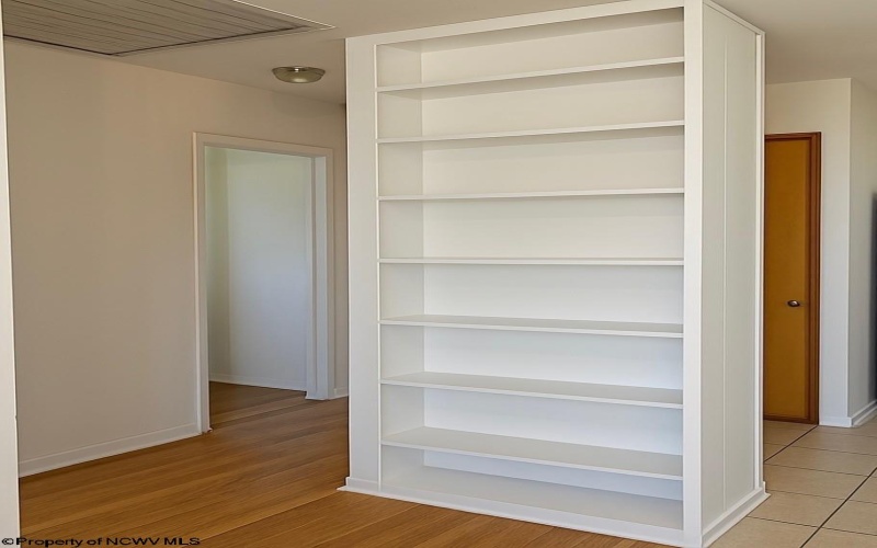 217 Burton Avenue, Nutter Fort, West Virginia 26301, 3 Bedrooms Bedrooms, 6 Rooms Rooms,1 BathroomBathrooms,Single Family Detached,For Sale,Burton,10161947