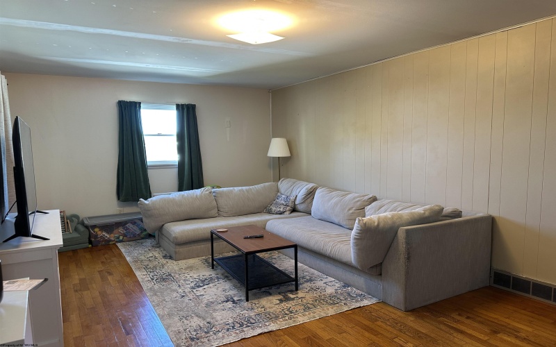 217 Burton Avenue, Nutter Fort, West Virginia 26301, 3 Bedrooms Bedrooms, 6 Rooms Rooms,1 BathroomBathrooms,Single Family Detached,For Sale,Burton,10161947