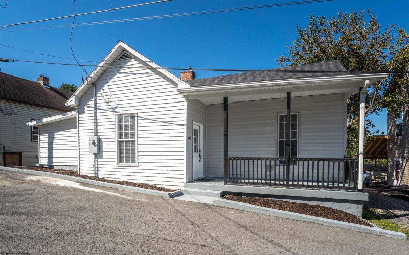 308 Wilson Street, Fairmont, West Virginia 26554, 3 Bedrooms Bedrooms, 5 Rooms Rooms,2 BathroomsBathrooms,Single Family Detached,For Sale,Wilson,10161949