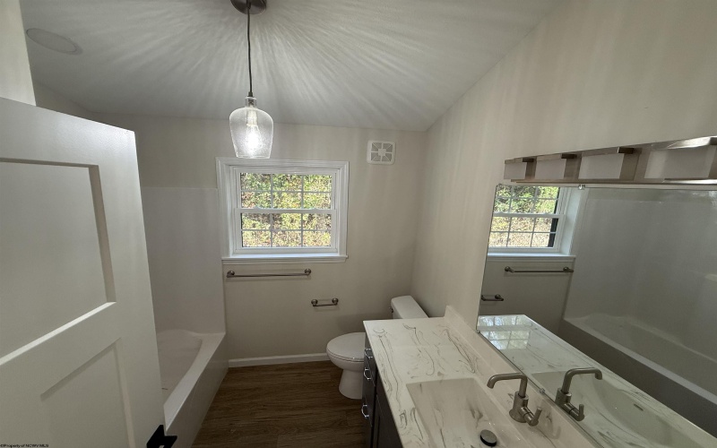 423 Mount Harmony Road, Fairmont, West Virginia 26554, 5 Bedrooms Bedrooms, 8 Rooms Rooms,3 BathroomsBathrooms,Single Family Detached,For Sale,Mount Harmony,10161951