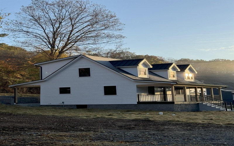 423 Mount Harmony Road, Fairmont, West Virginia 26554, 5 Bedrooms Bedrooms, 8 Rooms Rooms,3 BathroomsBathrooms,Single Family Detached,For Sale,Mount Harmony,10161951