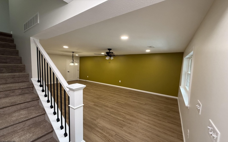 423 Mount Harmony Road, Fairmont, West Virginia 26554, 5 Bedrooms Bedrooms, 8 Rooms Rooms,3 BathroomsBathrooms,Single Family Detached,For Sale,Mount Harmony,10161951