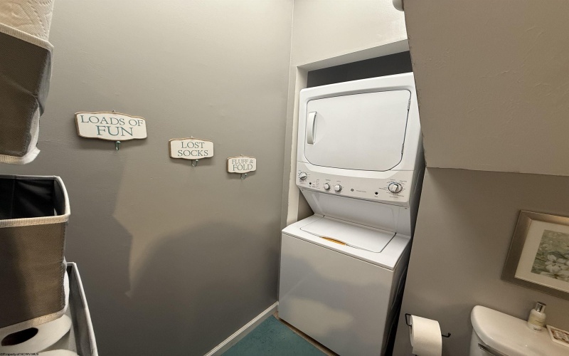 724 Main Street, Grafton, West Virginia 26354, 3 Bedrooms Bedrooms, 6 Rooms Rooms,1 BathroomBathrooms,Single Family Detached,For Sale,Main,10161952