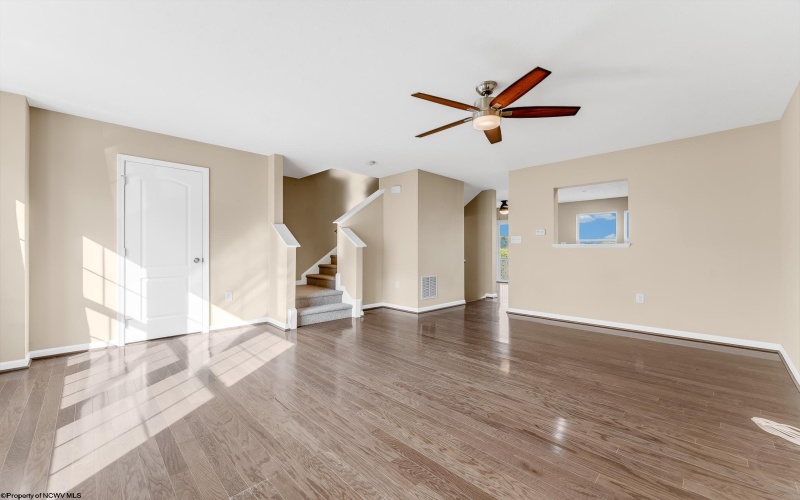 116 TEE Drive, Maidsville, West Virginia 26541, 3 Bedrooms Bedrooms, 7 Rooms Rooms,2 BathroomsBathrooms,Single Family Attached,For Sale,TEE,10161959 116 TEE Drive, Maidsville, West Virginia 26541, 3 Bedrooms Bedrooms, 7 Rooms Rooms,2 BathroomsBathrooms,Single Family Attached,For Sale,TEE,10161959