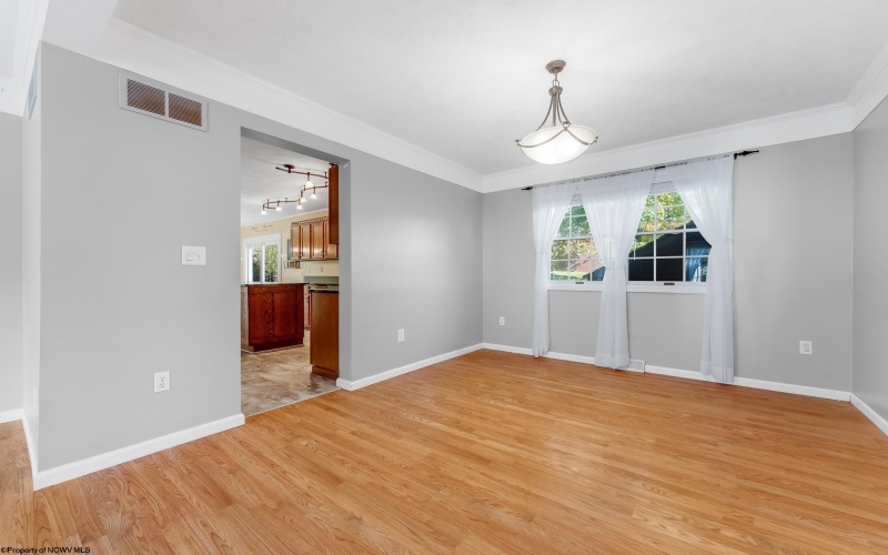 3208 Lemley Street, Morgantown, West Virginia 26508, 4 Bedrooms Bedrooms, 8 Rooms Rooms,2 BathroomsBathrooms,Single Family Detached,For Sale,Lemley,10161962