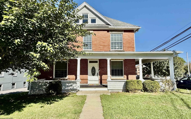 720 Pike Street, Barrackville, West Virginia 26559, 4 Bedrooms Bedrooms, 7 Rooms Rooms,2 BathroomsBathrooms,Single Family Detached,For Sale,Pike,10161957 720 Pike Street, Barrackville, West Virginia 26559, 4 Bedrooms Bedrooms, 7 Rooms Rooms,2 BathroomsBathrooms,Single Family Detached,For Sale,Pike,10161957