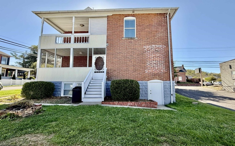720 Pike Street, Barrackville, West Virginia 26559, 4 Bedrooms Bedrooms, 7 Rooms Rooms,2 BathroomsBathrooms,Single Family Detached,For Sale,Pike,10161957 720 Pike Street, Barrackville, West Virginia 26559, 4 Bedrooms Bedrooms, 7 Rooms Rooms,2 BathroomsBathrooms,Single Family Detached,For Sale,Pike,10161957