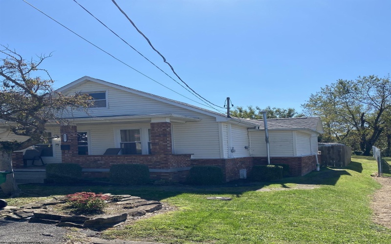 8037 Maple Avenue, Stonewood, West Virginia 26301, 2 Bedrooms Bedrooms, 7 Rooms Rooms,1 BathroomBathrooms,Single Family Detached,For Sale,Maple,10161965