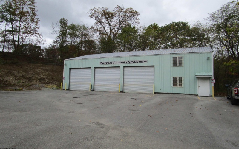 10 Custom Paving Street, Elkins, West Virginia 26241, ,Commercial/industrial,For Sale,Custom Paving,10161972