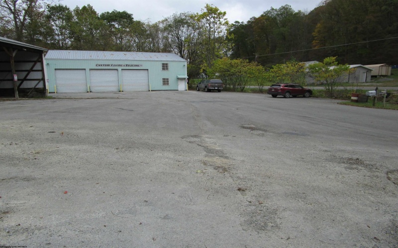 10 Custom Paving Street, Elkins, West Virginia 26241, ,Commercial/industrial,For Sale,Custom Paving,10161972