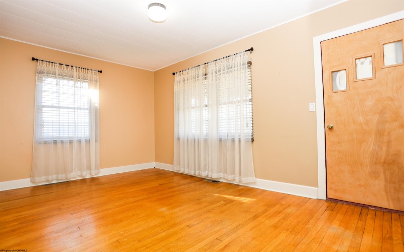 311 Marion Street, Fairmont, West Virginia 26554, 3 Bedrooms Bedrooms, 9 Rooms Rooms,2 BathroomsBathrooms,Single Family Detached,For Sale,Marion,10161966 311 Marion Street, Fairmont, West Virginia 26554, 3 Bedrooms Bedrooms, 9 Rooms Rooms,2 BathroomsBathrooms,Single Family Detached,For Sale,Marion,10161966