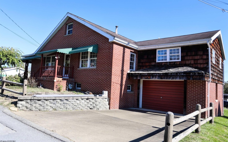 311 Marion Street, Fairmont, West Virginia 26554, 3 Bedrooms Bedrooms, 9 Rooms Rooms,2 BathroomsBathrooms,Single Family Detached,For Sale,Marion,10161966 311 Marion Street, Fairmont, West Virginia 26554, 3 Bedrooms Bedrooms, 9 Rooms Rooms,2 BathroomsBathrooms,Single Family Detached,For Sale,Marion,10161966