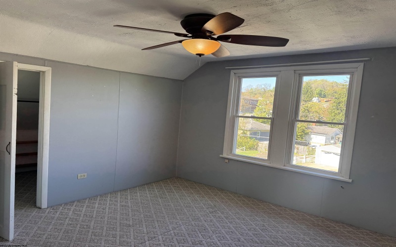 109 & 109.5 Highland Avenue, Fairmont, West Virginia 26554, 2 Bedrooms Bedrooms, 5 Rooms Rooms,1 BathroomBathrooms,Single Family Detached,For Sale,Highland,10161967 109 & 109.5 Highland Avenue, Fairmont, West Virginia 26554, 2 Bedrooms Bedrooms, 5 Rooms Rooms,1 BathroomBathrooms,Single Family Detached,For Sale,Highland,10161967