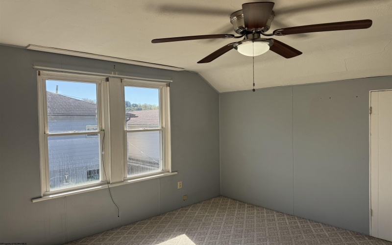 109 & 109.5 Highland Avenue, Fairmont, West Virginia 26554, 2 Bedrooms Bedrooms, 5 Rooms Rooms,1 BathroomBathrooms,Single Family Detached,For Sale,Highland,10161967 109 & 109.5 Highland Avenue, Fairmont, West Virginia 26554, 2 Bedrooms Bedrooms, 5 Rooms Rooms,1 BathroomBathrooms,Single Family Detached,For Sale,Highland,10161967