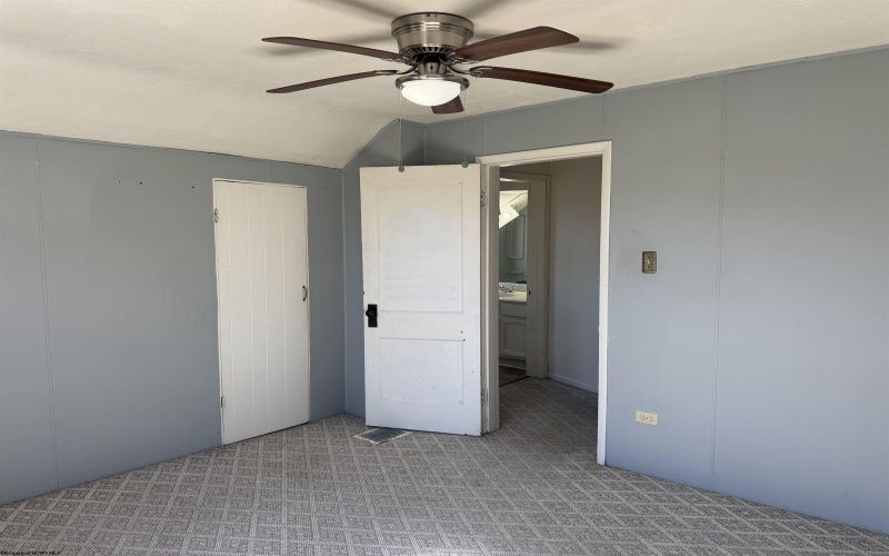 109 & 109.5 Highland Avenue, Fairmont, West Virginia 26554, 2 Bedrooms Bedrooms, 5 Rooms Rooms,1 BathroomBathrooms,Single Family Detached,For Sale,Highland,10161967 109 & 109.5 Highland Avenue, Fairmont, West Virginia 26554, 2 Bedrooms Bedrooms, 5 Rooms Rooms,1 BathroomBathrooms,Single Family Detached,For Sale,Highland,10161967