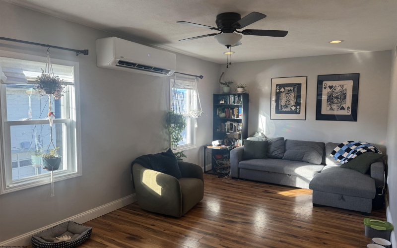 109 & 109.5 Highland Avenue, Fairmont, West Virginia 26554, 2 Bedrooms Bedrooms, 5 Rooms Rooms,1 BathroomBathrooms,Single Family Detached,For Sale,Highland,10161967 109 & 109.5 Highland Avenue, Fairmont, West Virginia 26554, 2 Bedrooms Bedrooms, 5 Rooms Rooms,1 BathroomBathrooms,Single Family Detached,For Sale,Highland,10161967