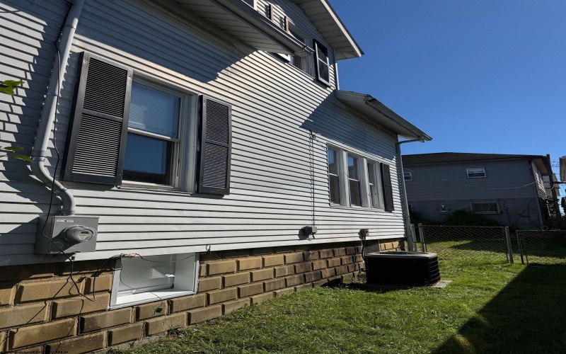 109 & 109.5 Highland Avenue, Fairmont, West Virginia 26554, 2 Bedrooms Bedrooms, 5 Rooms Rooms,1 BathroomBathrooms,Single Family Detached,For Sale,Highland,10161967 109 & 109.5 Highland Avenue, Fairmont, West Virginia 26554, 2 Bedrooms Bedrooms, 5 Rooms Rooms,1 BathroomBathrooms,Single Family Detached,For Sale,Highland,10161967