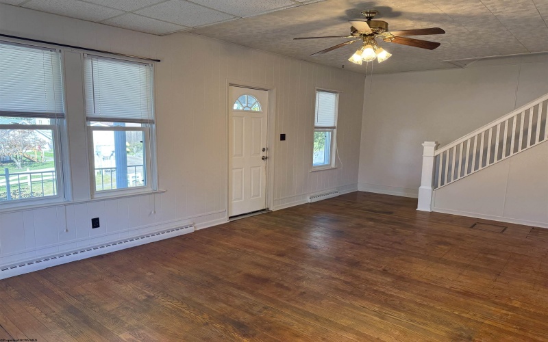 109 & 109.5 Highland Avenue, Fairmont, West Virginia 26554, 2 Bedrooms Bedrooms, 5 Rooms Rooms,1 BathroomBathrooms,Single Family Detached,For Sale,Highland,10161967 109 & 109.5 Highland Avenue, Fairmont, West Virginia 26554, 2 Bedrooms Bedrooms, 5 Rooms Rooms,1 BathroomBathrooms,Single Family Detached,For Sale,Highland,10161967