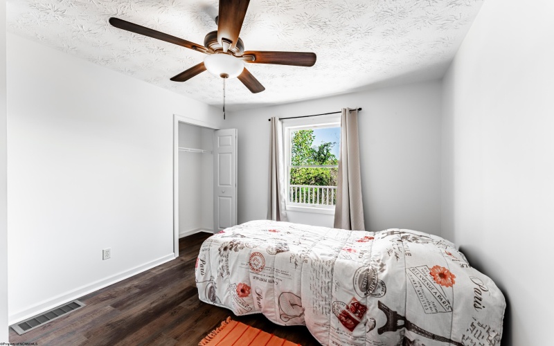 1914 Carpenter Drive, Fairmont, West Virginia 26554, 3 Bedrooms Bedrooms, 6 Rooms Rooms,2 BathroomsBathrooms,Single Family Detached,For Sale,Carpenter,10161971 1914 Carpenter Drive, Fairmont, West Virginia 26554, 3 Bedrooms Bedrooms, 6 Rooms Rooms,2 BathroomsBathrooms,Single Family Detached,For Sale,Carpenter,10161971