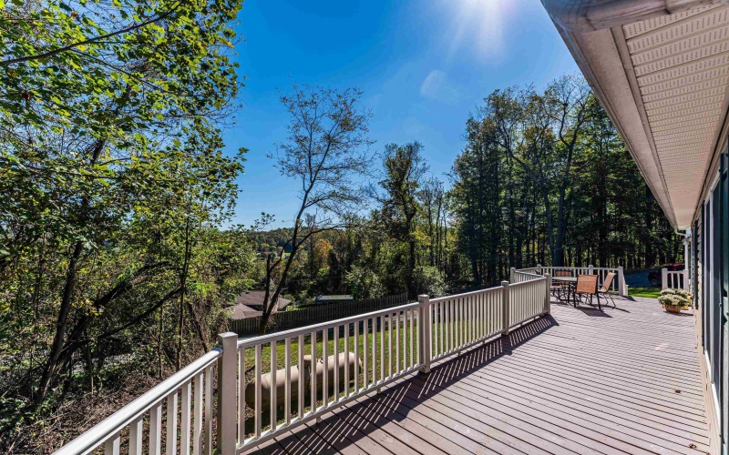 1914 Carpenter Drive, Fairmont, West Virginia 26554, 3 Bedrooms Bedrooms, 6 Rooms Rooms,2 BathroomsBathrooms,Single Family Detached,For Sale,Carpenter,10161971 1914 Carpenter Drive, Fairmont, West Virginia 26554, 3 Bedrooms Bedrooms, 6 Rooms Rooms,2 BathroomsBathrooms,Single Family Detached,For Sale,Carpenter,10161971