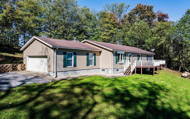 1914 Carpenter Drive, Fairmont, West Virginia 26554, 3 Bedrooms Bedrooms, 6 Rooms Rooms,2 BathroomsBathrooms,Single Family Detached,For Sale,Carpenter,10161971 1914 Carpenter Drive, Fairmont, West Virginia 26554, 3 Bedrooms Bedrooms, 6 Rooms Rooms,2 BathroomsBathrooms,Single Family Detached,For Sale,Carpenter,10161971