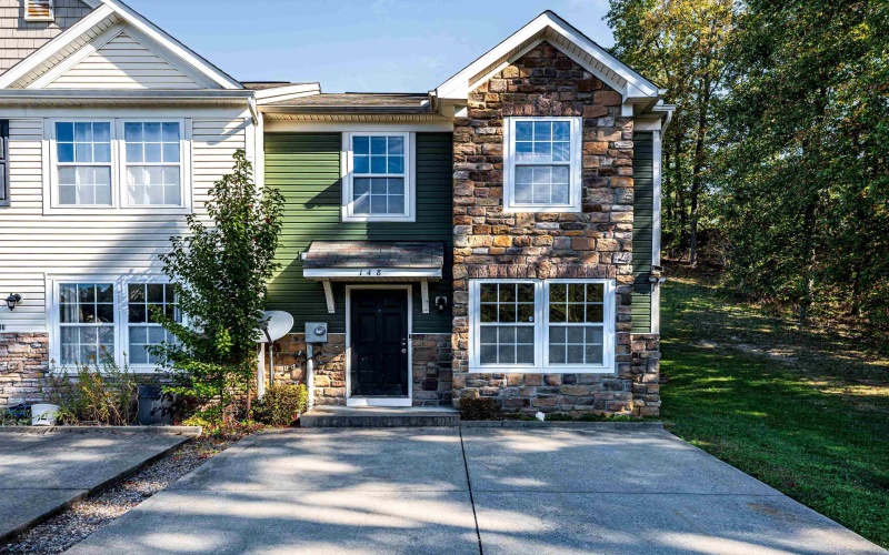 148 Hawks Run Road, Morgantown, West Virginia 26508, 2 Bedrooms Bedrooms, 5 Rooms Rooms,2 BathroomsBathrooms,Single Family Attached,For Sale,Hawks Run,10161974 148 Hawks Run Road, Morgantown, West Virginia 26508, 2 Bedrooms Bedrooms, 5 Rooms Rooms,2 BathroomsBathrooms,Single Family Attached,For Sale,Hawks Run,10161974