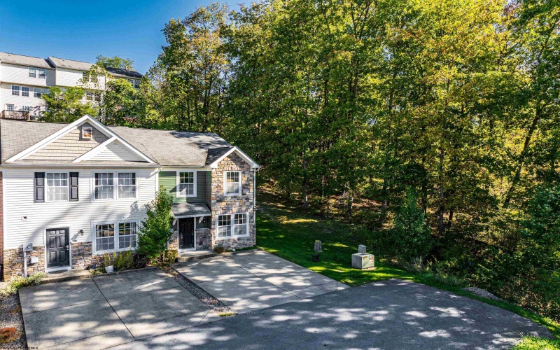 148 Hawks Run Road, Morgantown, West Virginia 26508, 2 Bedrooms Bedrooms, 5 Rooms Rooms,2 BathroomsBathrooms,Single Family Attached,For Sale,Hawks Run,10161974 148 Hawks Run Road, Morgantown, West Virginia 26508, 2 Bedrooms Bedrooms, 5 Rooms Rooms,2 BathroomsBathrooms,Single Family Attached,For Sale,Hawks Run,10161974