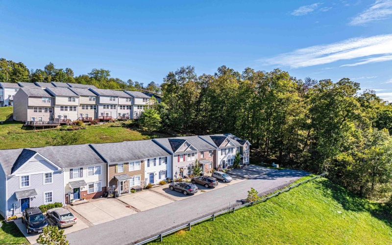 148 Hawks Run Road, Morgantown, West Virginia 26508, 2 Bedrooms Bedrooms, 5 Rooms Rooms,2 BathroomsBathrooms,Single Family Attached,For Sale,Hawks Run,10161974 148 Hawks Run Road, Morgantown, West Virginia 26508, 2 Bedrooms Bedrooms, 5 Rooms Rooms,2 BathroomsBathrooms,Single Family Attached,For Sale,Hawks Run,10161974