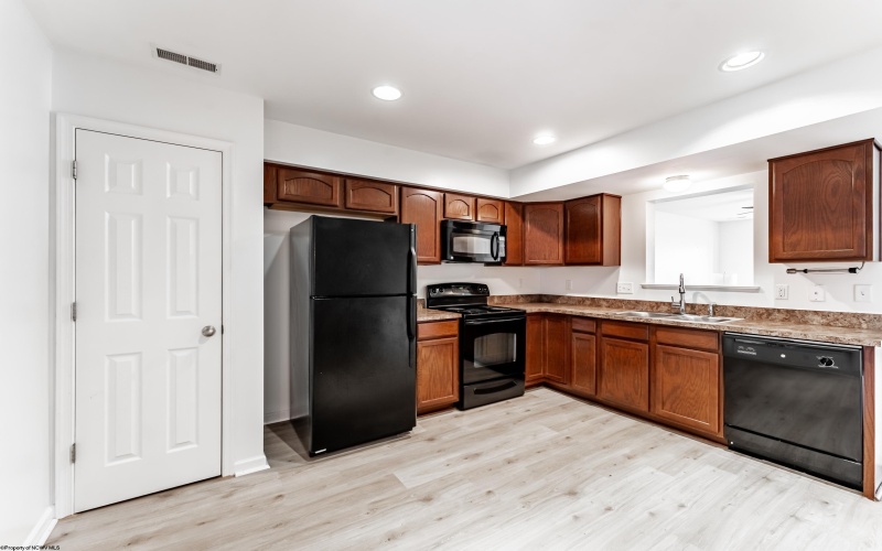 148 Hawks Run Road, Morgantown, West Virginia 26508, 2 Bedrooms Bedrooms, 5 Rooms Rooms,2 BathroomsBathrooms,Single Family Attached,For Sale,Hawks Run,10161974 148 Hawks Run Road, Morgantown, West Virginia 26508, 2 Bedrooms Bedrooms, 5 Rooms Rooms,2 BathroomsBathrooms,Single Family Attached,For Sale,Hawks Run,10161974