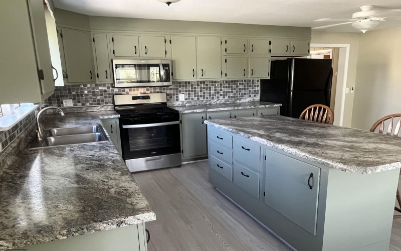 19 Forinash Road, Weston, West Virginia 26452, 3 Bedrooms Bedrooms, 6 Rooms Rooms,1 BathroomBathrooms,Single Family Detached,For Sale,Forinash,10161991