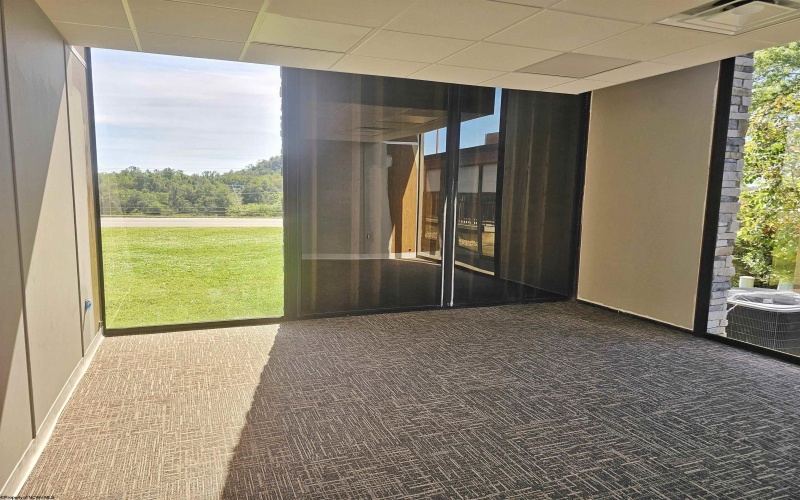 170 Thompson Drive, Bridgeport, West Virginia 26330, ,Commercial/industrial,For Sale,Thompson,10161982 170 Thompson Drive, Bridgeport, West Virginia 26330, ,Commercial/industrial,For Sale,Thompson,10161982